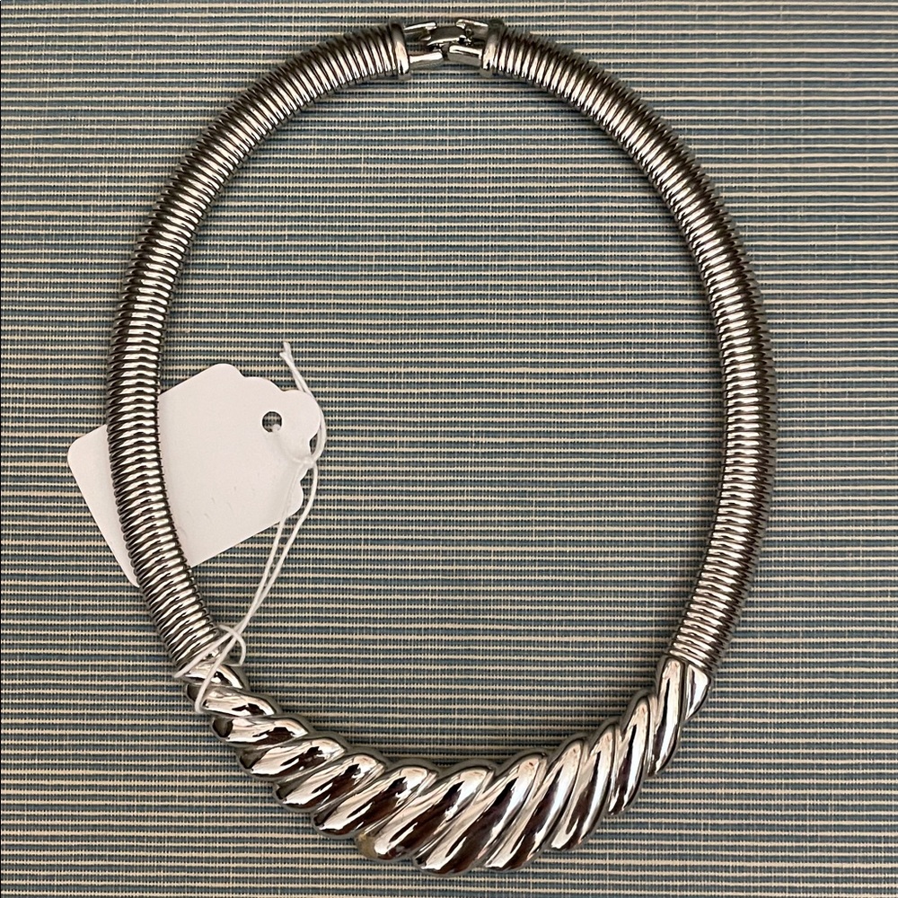 Elegant Silver Coil Necklace